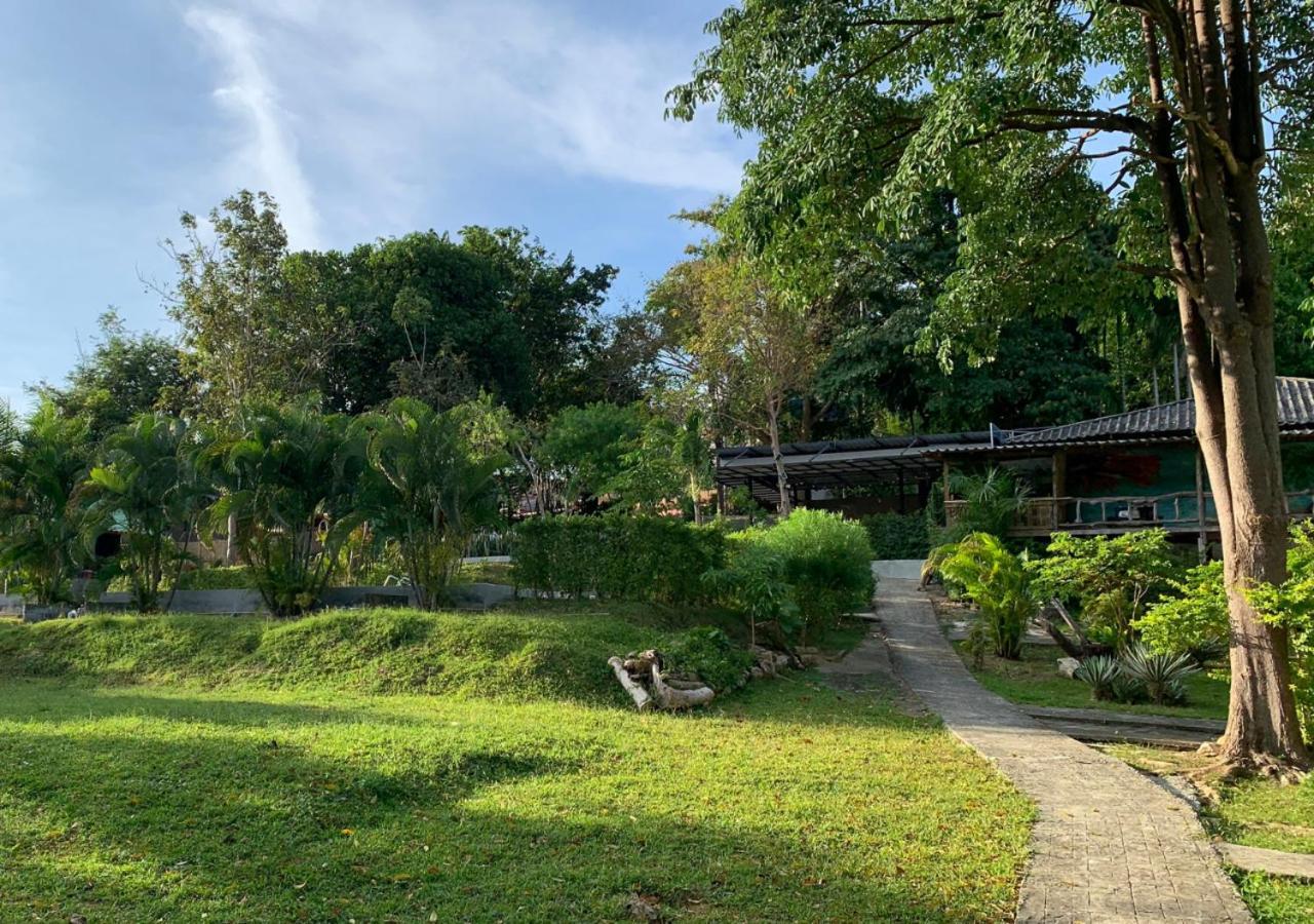 Hotel Wanderlust Retreat Ko Lanta Exterior foto